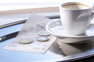 Foto: Trinkgeld in Bar